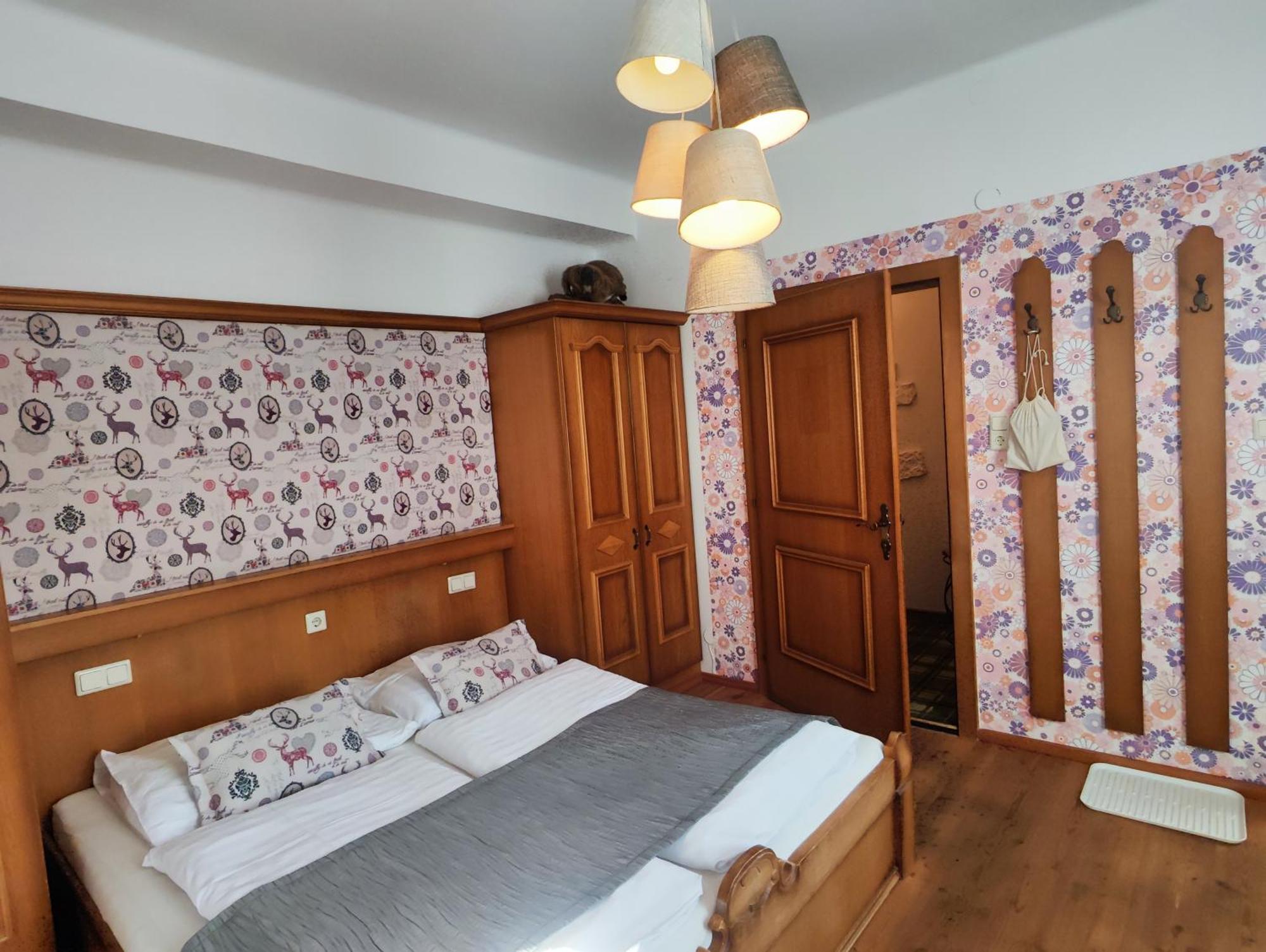 B&B Wienerhof Тринс Экстерьер фото