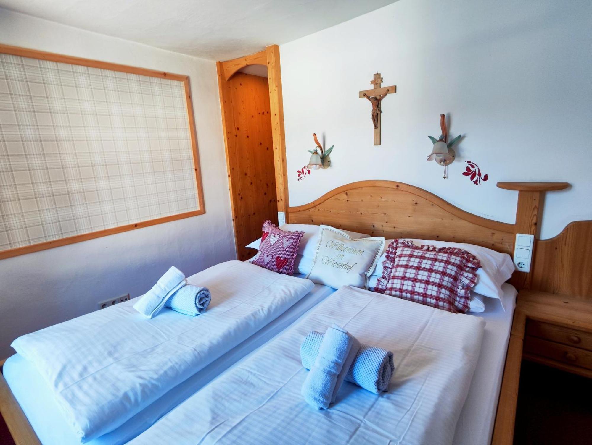 B&B Wienerhof Тринс Экстерьер фото