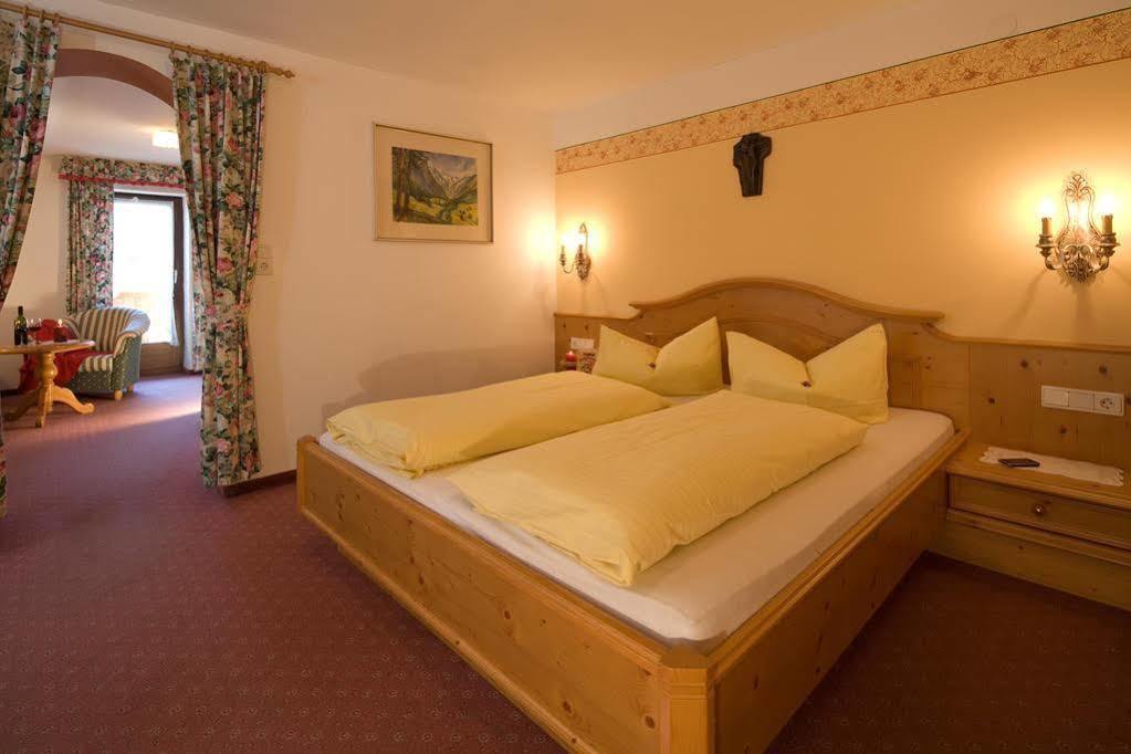 B&B Wienerhof Тринс Экстерьер фото