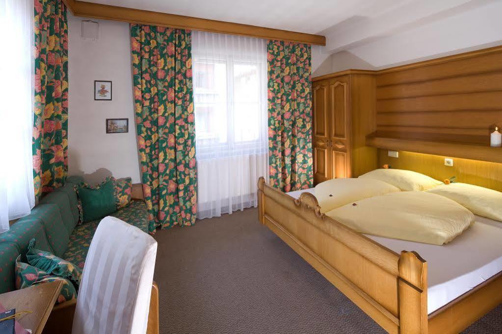 B&B Wienerhof Тринс Экстерьер фото