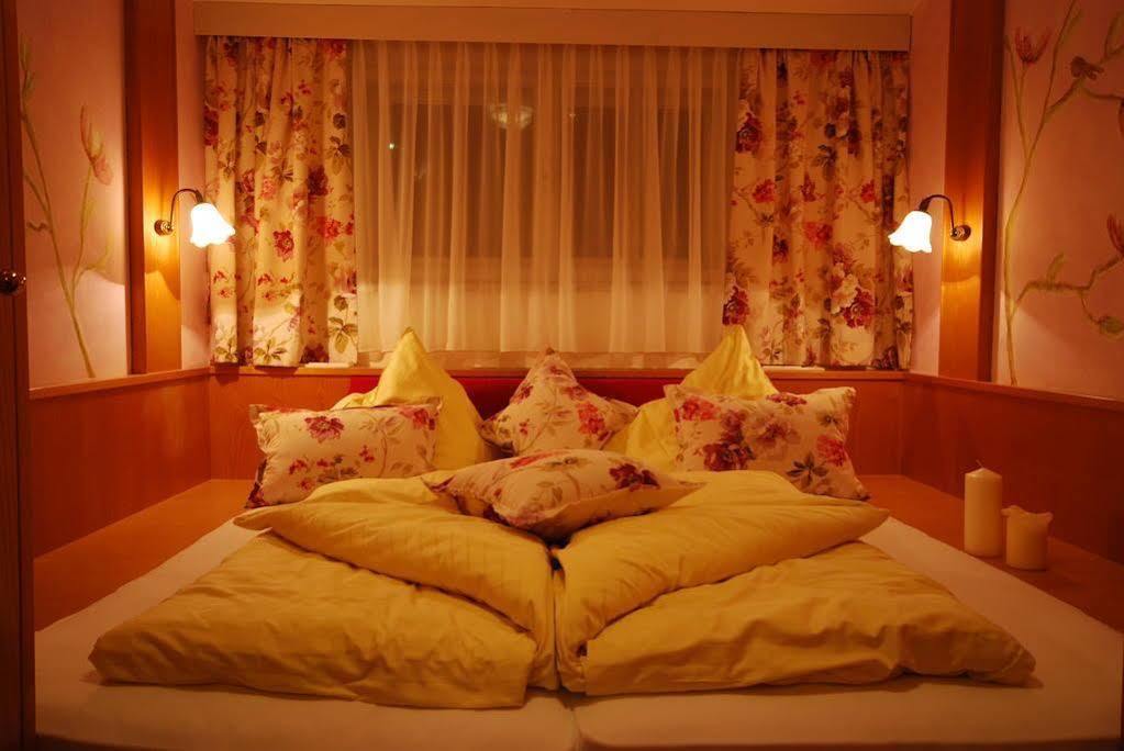 B&B Wienerhof Тринс Экстерьер фото